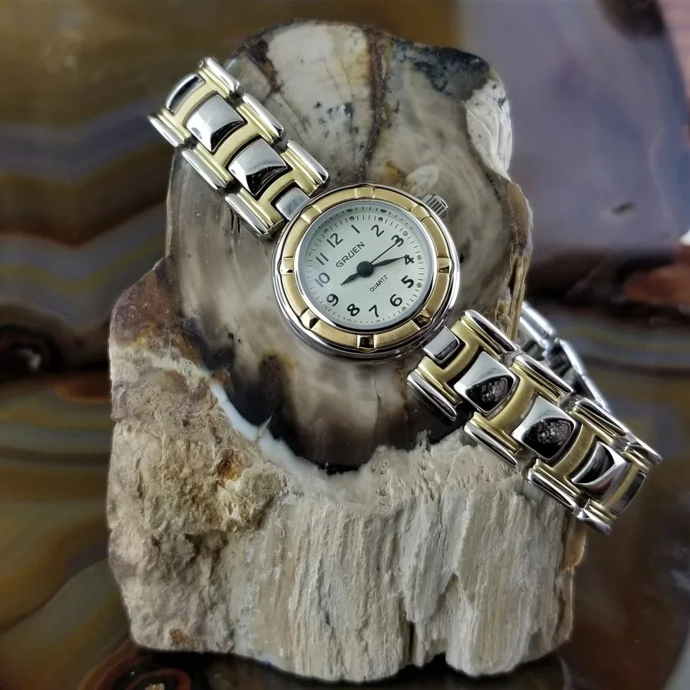 New Vintage Women's GRUEN Gold & Silver Designer Style Bracelet Watch Easy Read